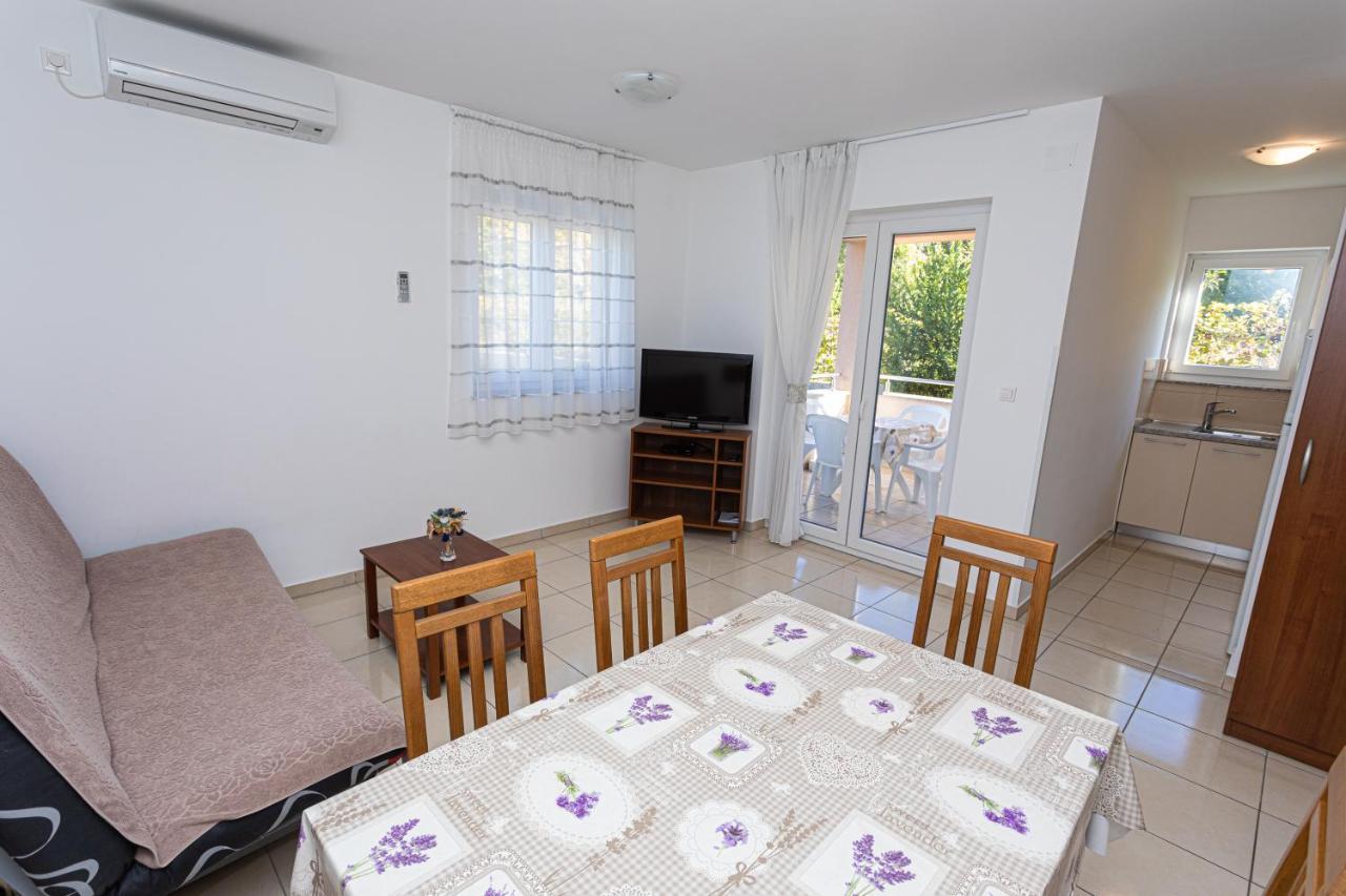 Apartments Crnekovic Jasna Baška Exterior foto