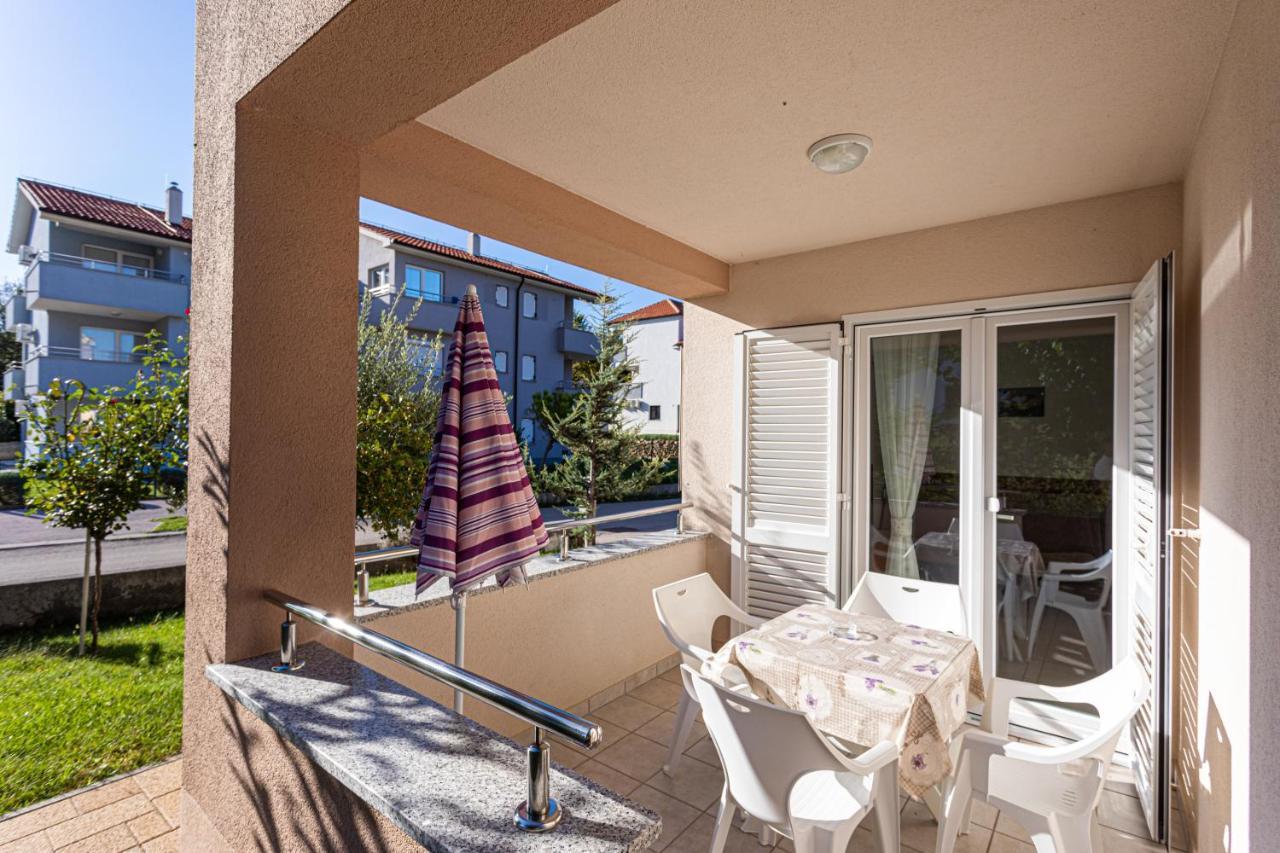 Apartments Crnekovic Jasna Baška Exterior foto